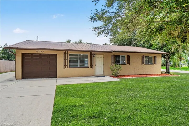 13044 Seventh St, Fort Myers, Florida 33905