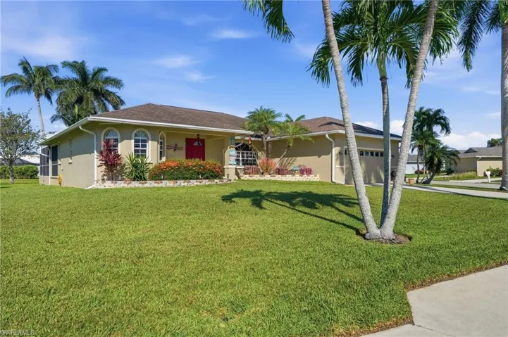 8867 Staghorn Way, Fort Myers, Florida 33908