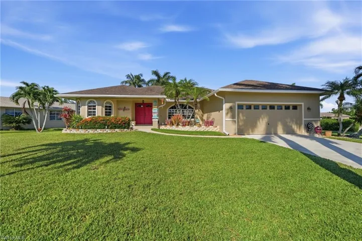8867 Staghorn Way, Fort Myers, Florida 33908