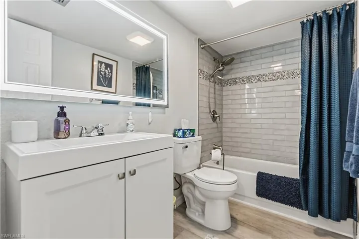 16590 Partridge Place Rd 104, Fort Myers, Florida 33908