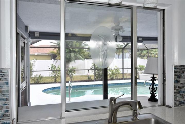 Pass through in kitchen area to pool