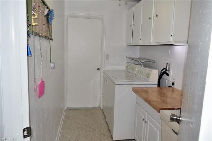 Laundry room with sink