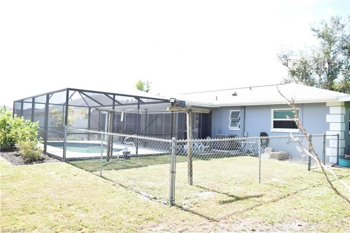 Fenced in dog/kid play area
