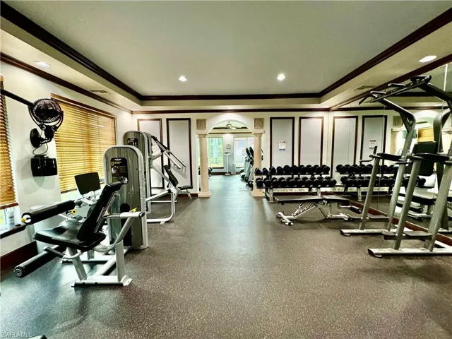 1200  Reserve  WAY, Naples, FL 34105