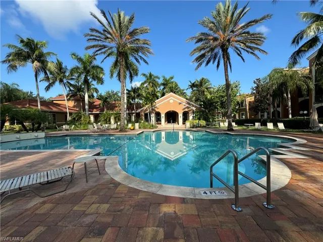 1200  Reserve  WAY, Naples, FL 34105