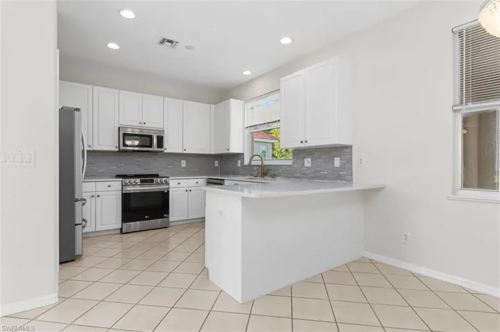 11250 Lakeland Cir, Fort Myers Fl 33913