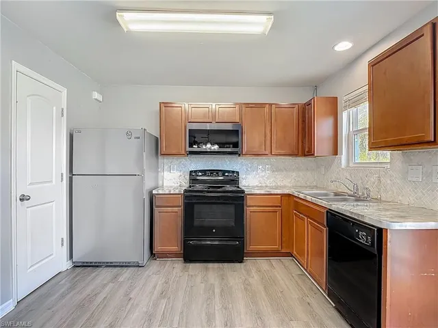 3036 Harvard Circle, LaBelle, FL 33935 - 3BR/2.5BA Home in Port LaBelle