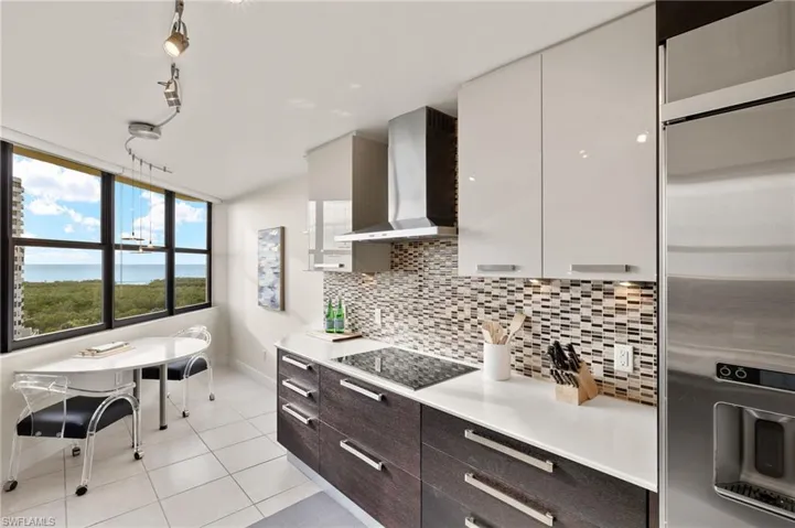 6000  PELICAN BAY  BLVD, Naples, FL 34108