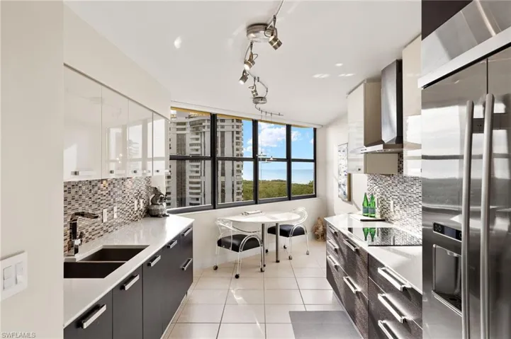 6000  PELICAN BAY  BLVD, Naples, FL 34108