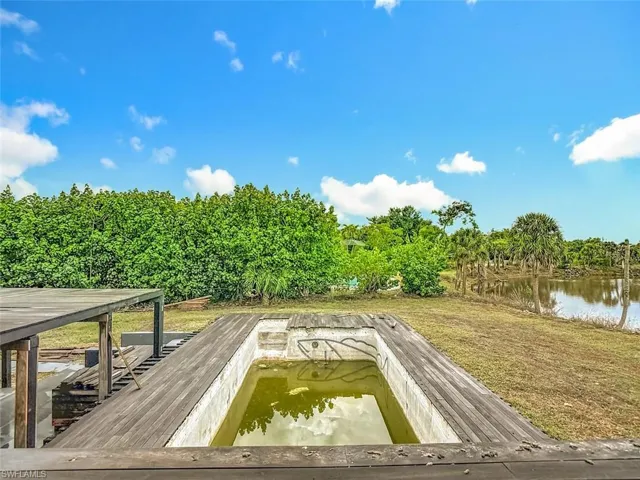 497 Lake Murex Cir, Sanibel, Florida 33957