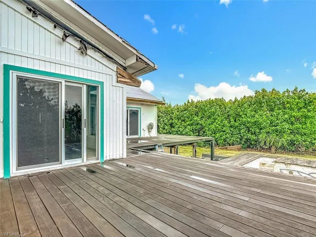 497 Lake Murex Cir, Sanibel, Florida 33957