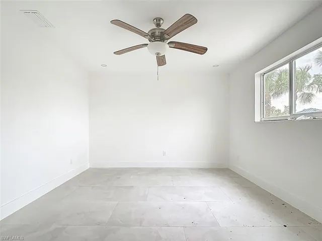 497 Lake Murex Cir, Sanibel, Florida 33957