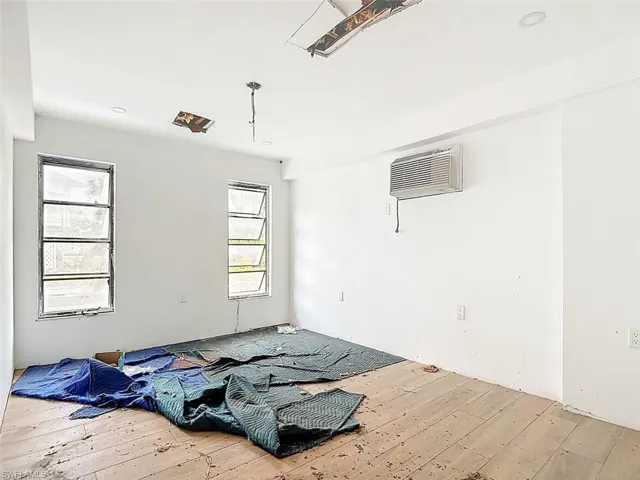 497 Lake Murex Cir, Sanibel, Florida 33957