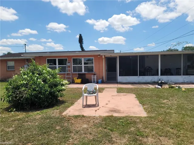 511 Wyoming Rd, Lehigh Acres, Florida 33936