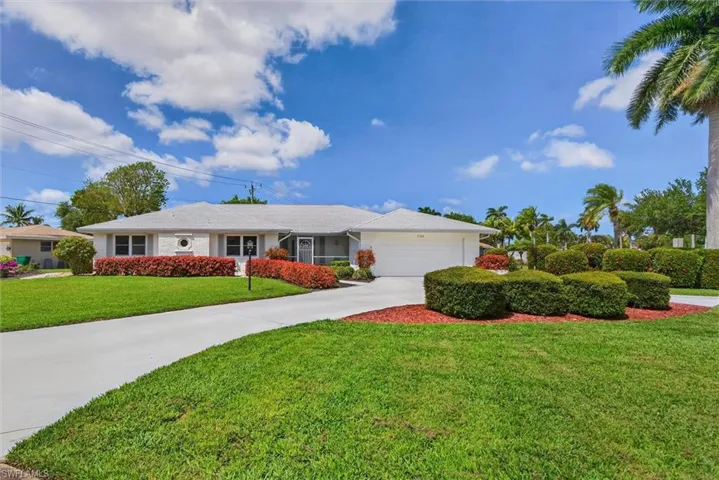 5148 Fairfield Dr, Fort Myers, Florida 33919