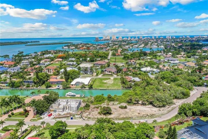 1115  Caxambas  DR, MARCO ISLAND, FL 34145