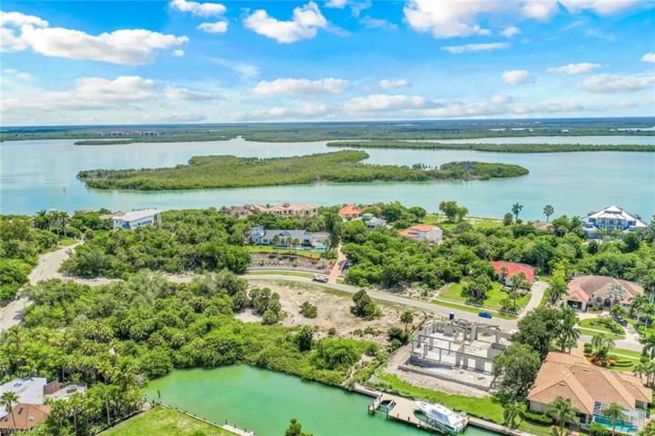 1115  Caxambas  DR, MARCO ISLAND, FL 34145