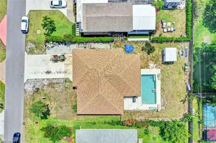 736 96th Ave N, Naples, Florida 34108