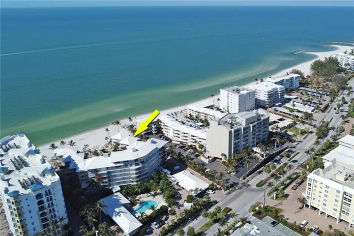 1851  Gulf Shore N BLVD, Naples, FL 34102