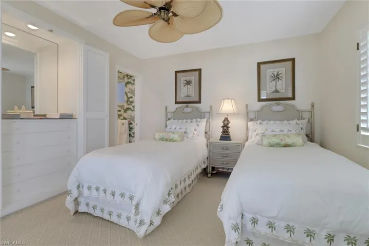1851  Gulf Shore N BLVD, Naples, FL 34102