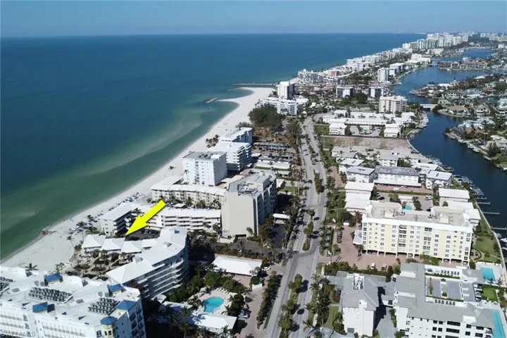 1851  Gulf Shore N BLVD, Naples, FL 34102