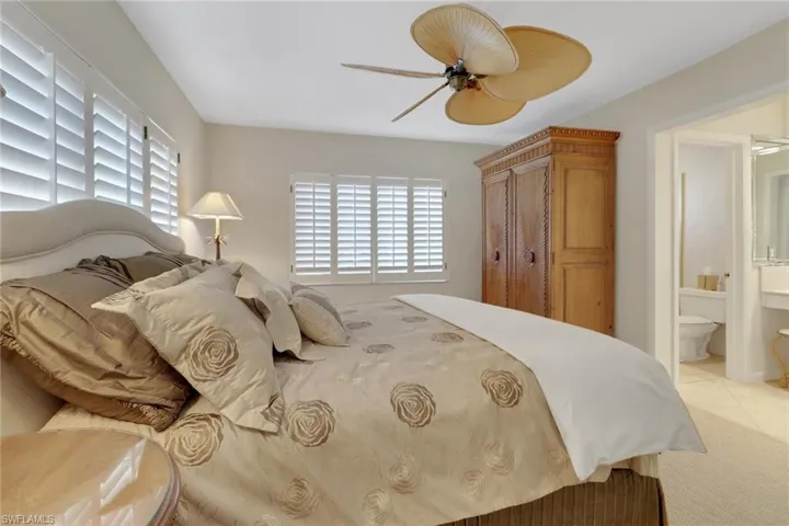 1851  Gulf Shore N BLVD, Naples, FL 34102