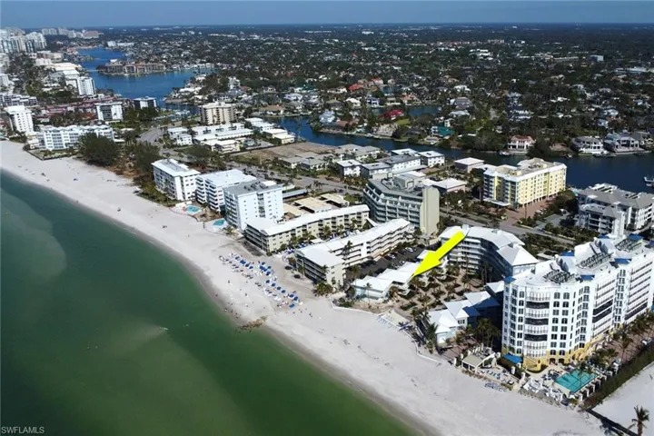 1851  Gulf Shore N BLVD, Naples, FL 34102