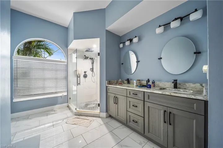 810  Mc Arthur  AVE, Lehigh Acres, FL 33936