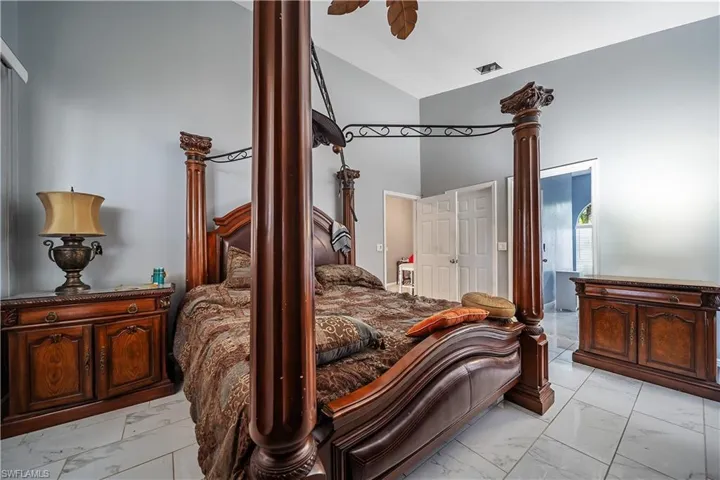 810  Mc Arthur  AVE, Lehigh Acres, FL 33936