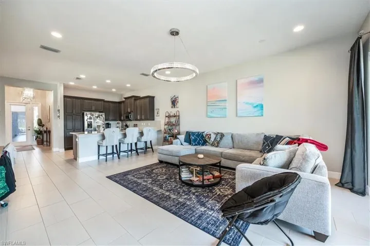 13549  Coronado  DR, Naples, FL 34109