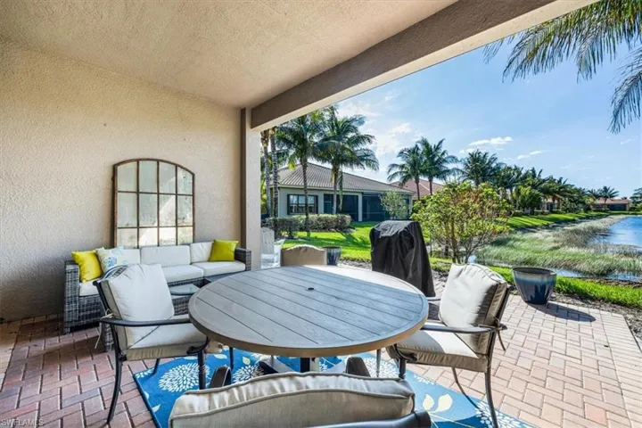13549  Coronado  DR, Naples, FL 34109