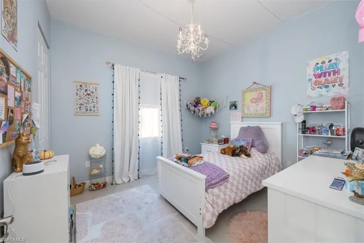 13549  Coronado  DR, Naples, FL 34109