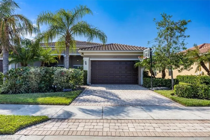 13549  Coronado  DR, Naples, FL 34109