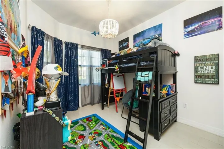 13549  Coronado  DR, Naples, FL 34109