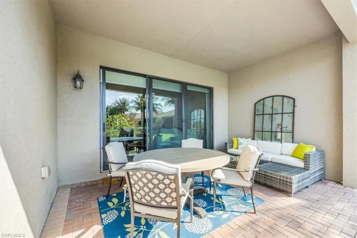 13549  Coronado  DR, Naples, FL 34109