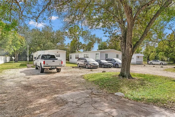 View of manufactured / mobile home