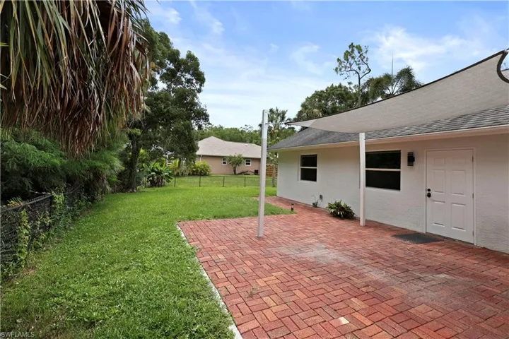 6857 Idlewild St, Fort Myers, Florida 33966
