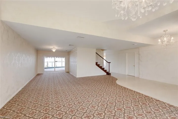 1535 Dolphin Ln, Naples, Florida 34102