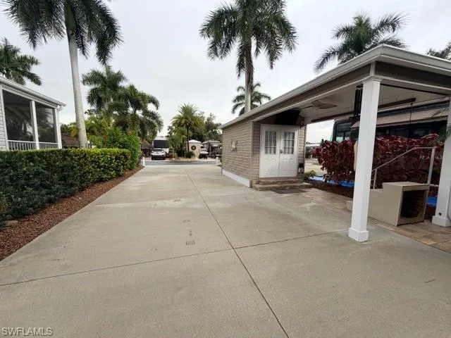 10348 Prairie Iris Trl, Fort Myers, Florida 33905