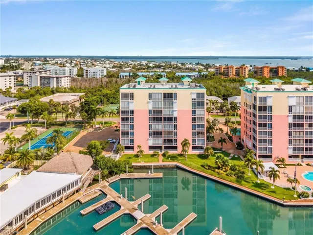 150 Lenell Rd 602, Fort Myers Beach, Florida 33931