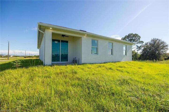 9002 E Castle  CIR, LABELLE, FL 33935