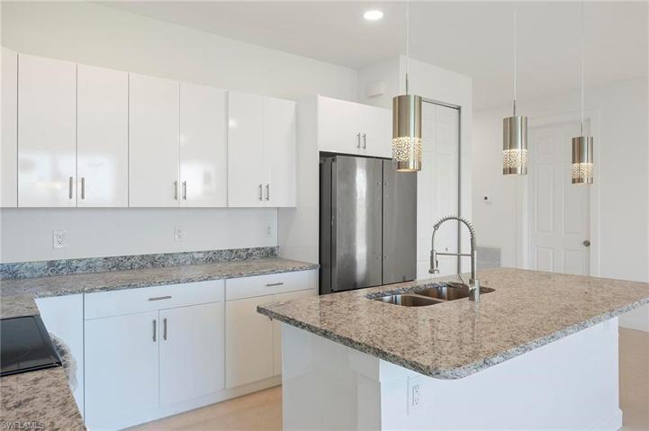 9002 E Castle  CIR, LABELLE, FL 33935