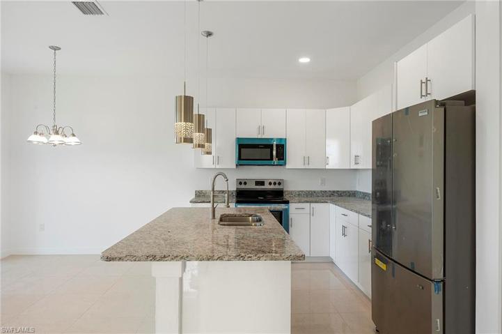9002 E Castle  CIR, LABELLE, FL 33935