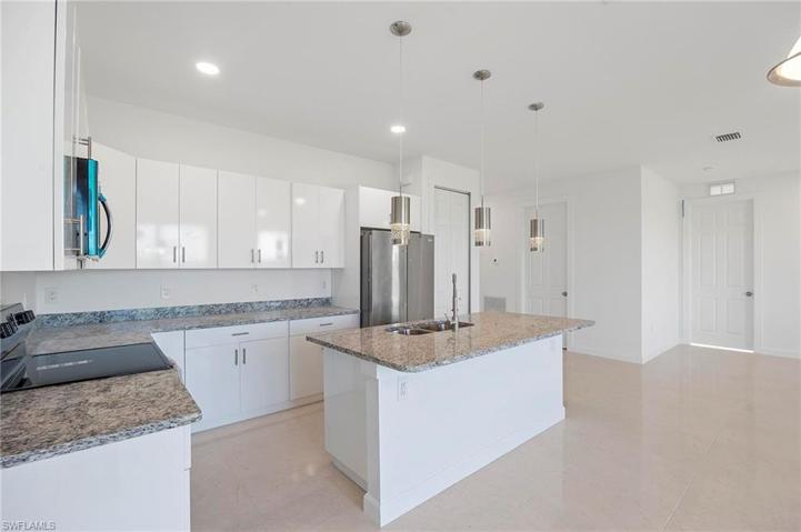 9002 E Castle  CIR, LABELLE, FL 33935