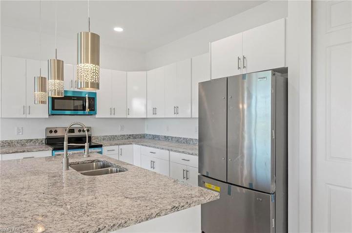 9002 E Castle  CIR, LABELLE, FL 33935
