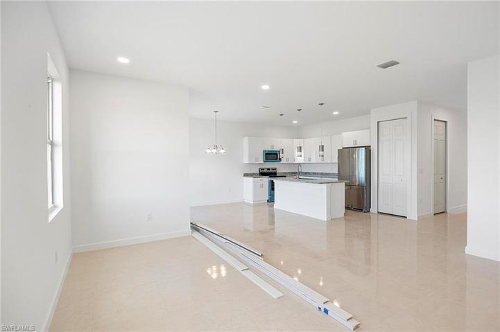 9002 E Castle  CIR, LABELLE, FL 33935