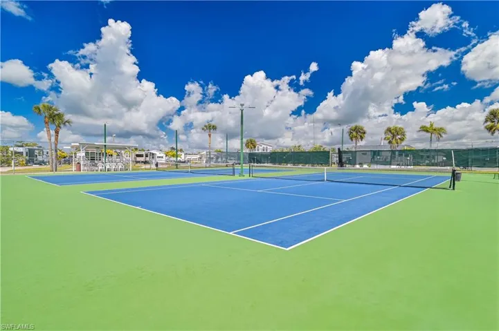 Pickleball and Tennis Courts