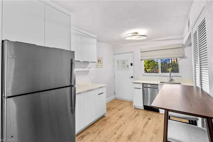 377 Vanderbilt Beach Rd 102, Naples, Florida 34108
