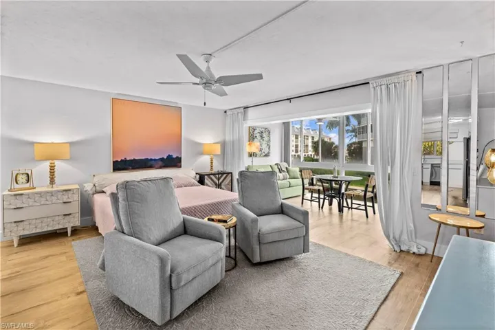 377 Vanderbilt Beach Rd 102, Naples, Florida 34108