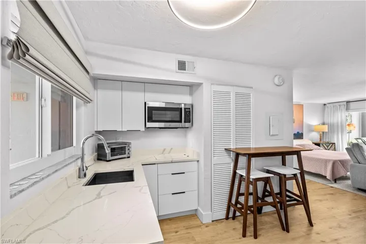 377 Vanderbilt Beach Rd 102, Naples, Florida 34108